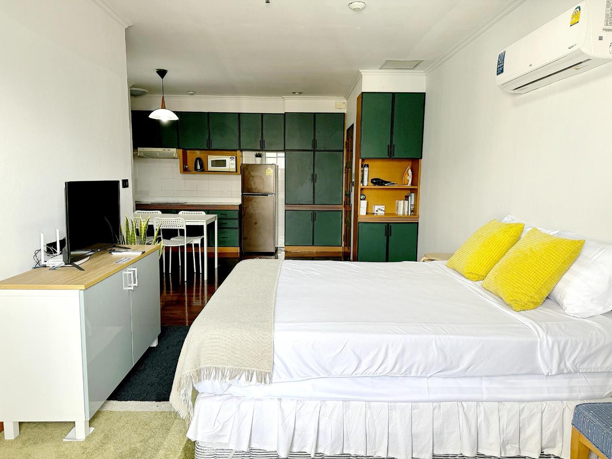 Center Next To Platinum Mall Appartamento *